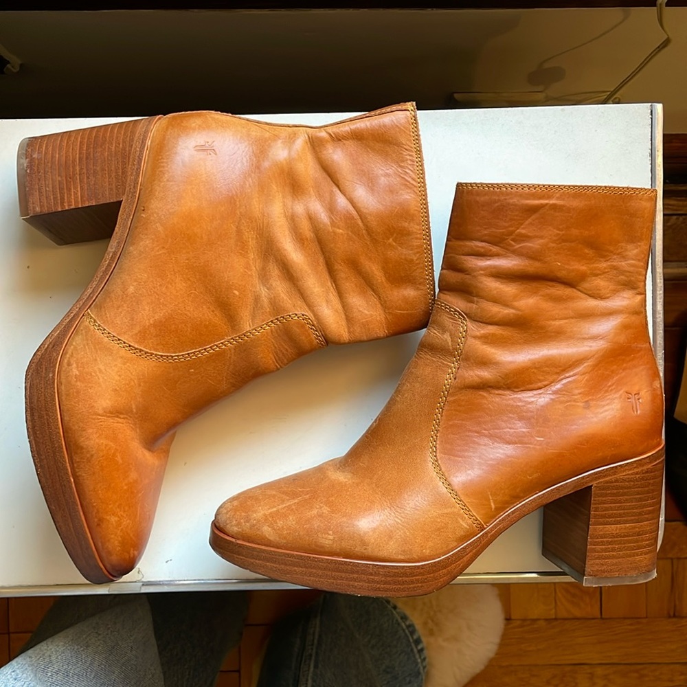 FRYE Campus Short Boot with zipper
